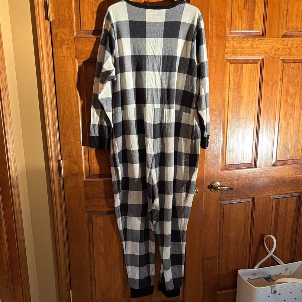 Old Navy Black and White Buffalo Check Women's One-Piece Pajama Romper - Picture 8 of 10